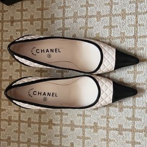Chanel Cap Toe Pumps Size 38